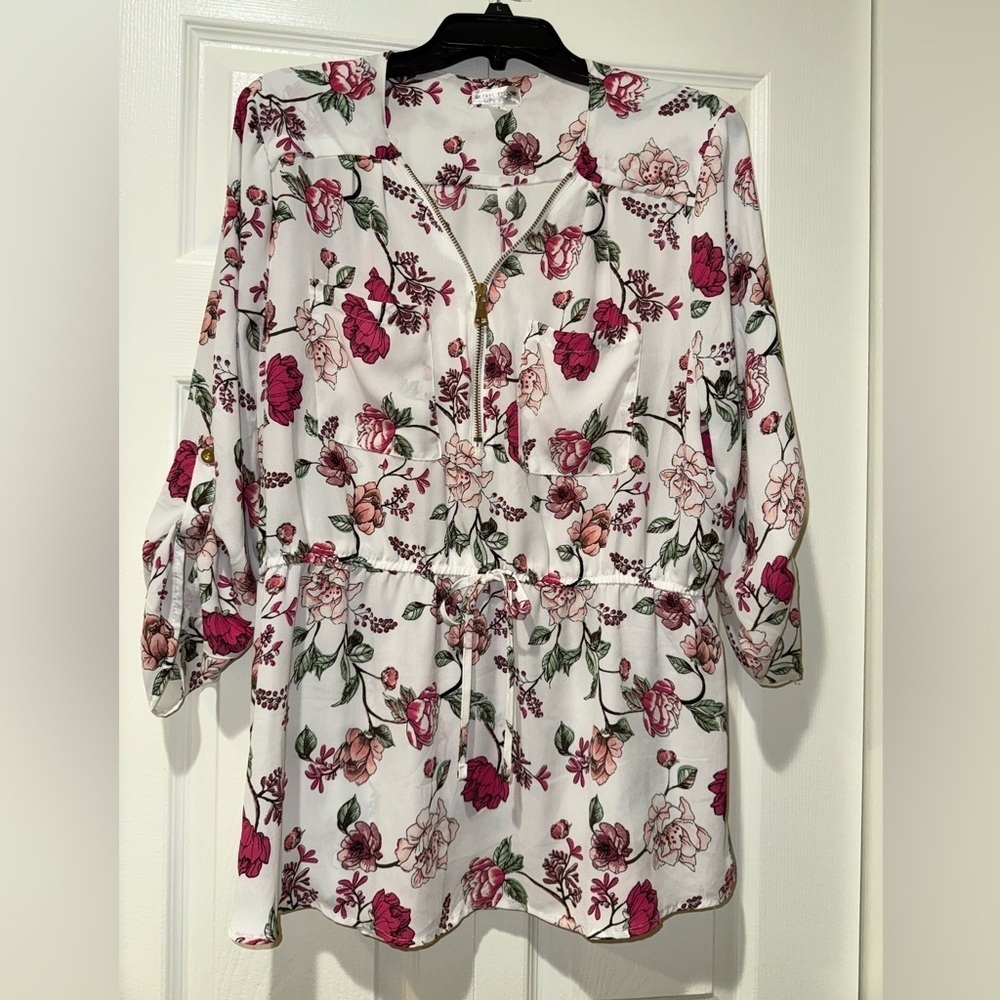Women's Plus Size maternity Roll Tab Rose Floral Top By Orange Kiss Sz. 1X
